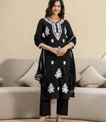 Trendmalls Black cambric cotton embroidery kurta pant with dupatta set