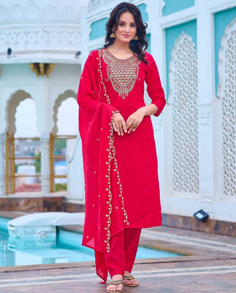 Women's pink chanderi kurta set, embroidered yoke, floral printed dupatta, 3/4 sleeve, regular fit