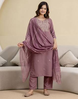 Trendmalls Peach cotton embroidery kurta pant with dupatta set 5