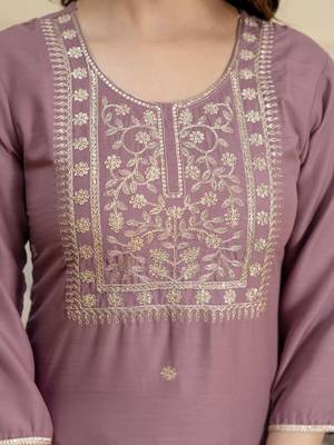 Trendmalls Peach cotton embroidery kurta pant with dupatta set 7