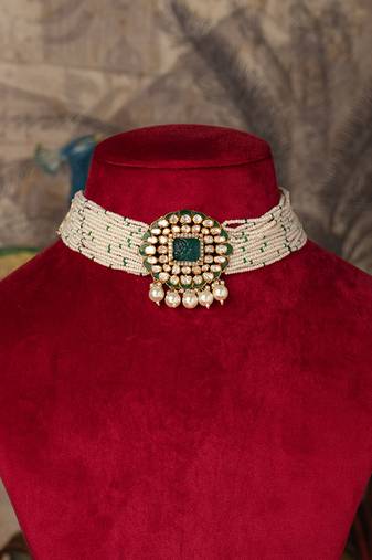 Gold plated  green stone pearl necklace in sterling silver