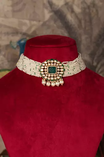 Gold plated  green stone pearl necklace in sterling silver