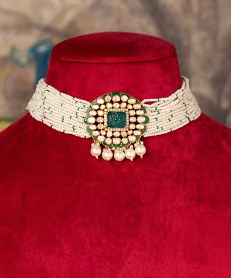 Gold plated  green stone pearl necklace in sterling silver 3