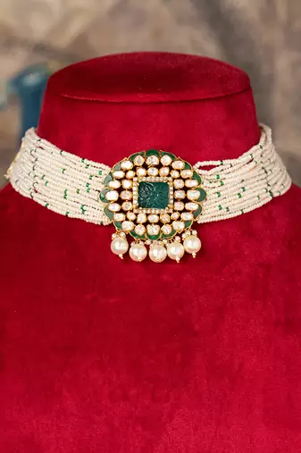 Gold plated  green stone pearl necklace in sterling silver