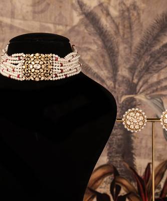 Gold plated  white peals necklace in sterling silver 1