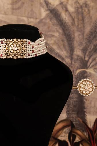 Gold plated  white peals necklace in sterling silver