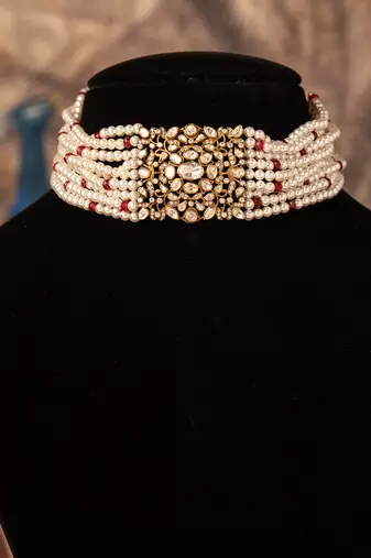 Gold plated  white peals necklace in sterling silver