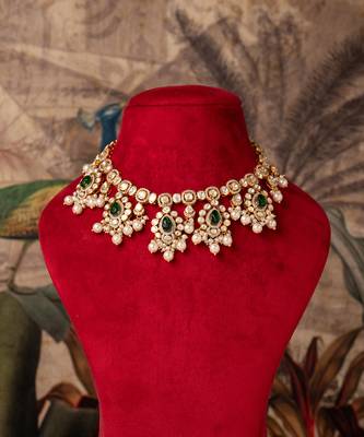 Gold plated  green stone pearl necklace in sterling silver 1