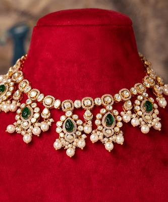 Gold plated  green stone pearl necklace in sterling silver 2