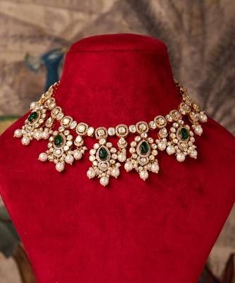 Gold plated  green stone pearl necklace in sterling silver 3
