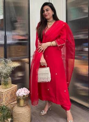 Women  s designer reyon kurta set with embroidery and sheer organza dupatta 1