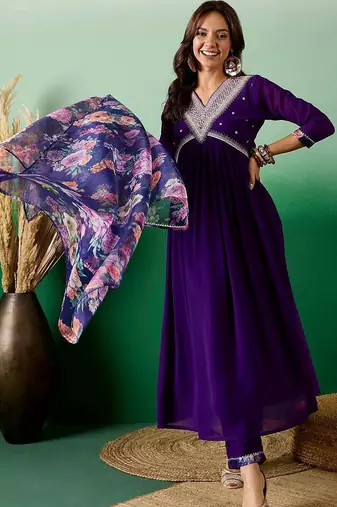 Women’s blooming georgette kurta set with sequin embroidery work