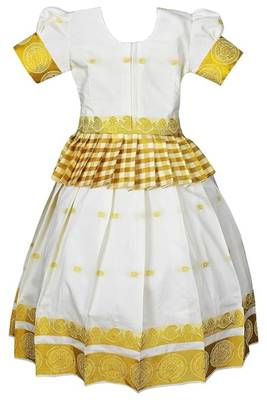 Baby girls kerala cotton cream pattu pavadai lehenga choli set for kids 2