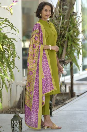Vatican kurta with bottom chinon dupatta