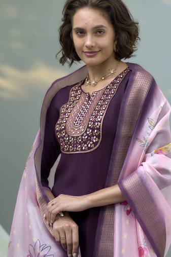 Vatican kurta with bottom organza butti dupatta
