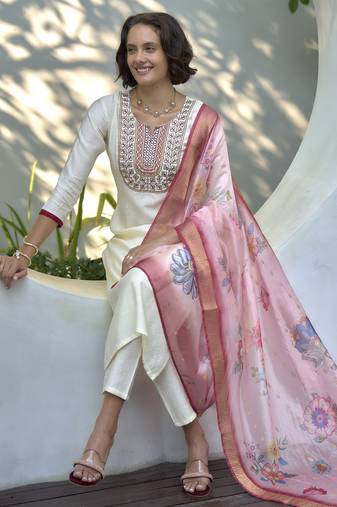 Vatican kurta with bottom organza butti dupatta