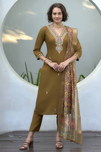 Vatican kurta with bottom chanderi butti dupatta