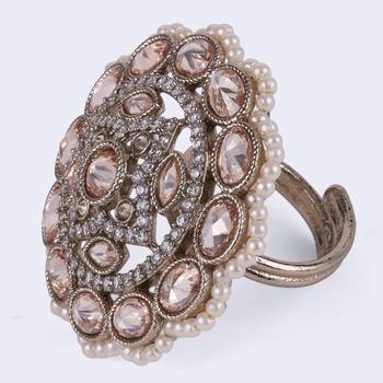 gold plated brass ring with round shape design 3