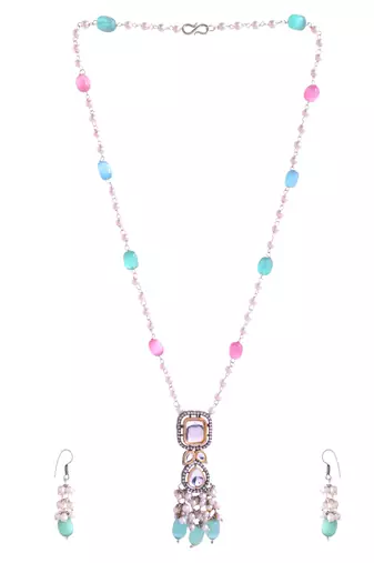Necklace set for women.
