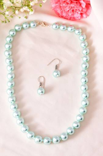 Blue glossy pearl necklace & earring set