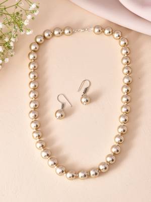 pearl necklace & earring set fo women 1
