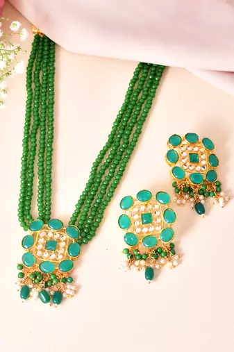 Green necklace & earrings set with kundan