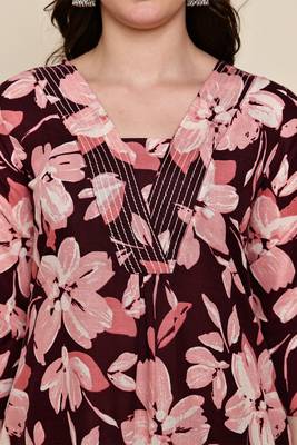 women's cotton blend  floral printed kurta & pant with dupatta 4