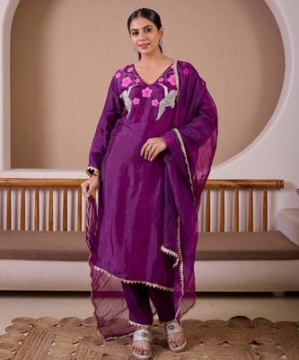 Flying flamingo purple silk hand embroidered suit set 2