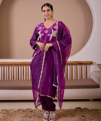Flying flamingo purple silk hand embroidered suit set 3