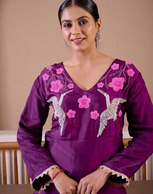 Flying flamingo purple silk hand embroidered suit set 5