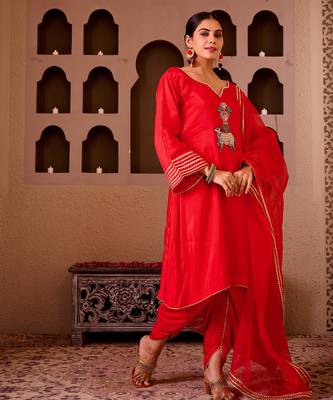 Pichwai art red silk hand embroidered suit set 4