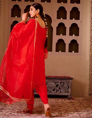 Pichwai art red silk hand embroidered suit set 5