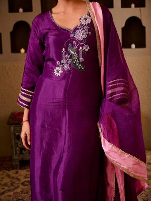 Mayuri purple silk hand embroidered suit set 3