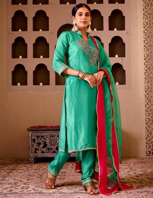 Krishika emerald green silk hand embroidered suit set 5
