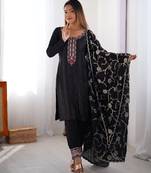  New Arrival Stylish Suit Set Designer Suit With Dupatta Party Wear Suit