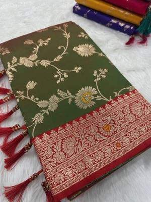 Green soft silk blend saree with zari weaving meenakari design 2