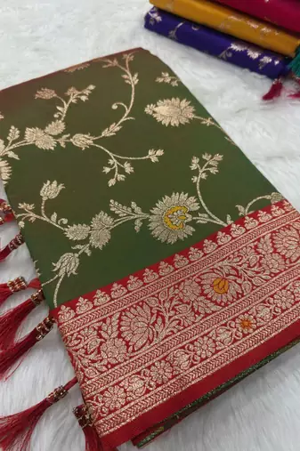 Green soft silk blend saree with zari weaving meenakari design