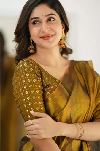 Trendmalls Gold tissue cotton handloom saree with unstitched blouse piece