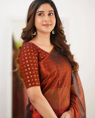 Red tissue cotton handloom saree with unstitched blouse piece 4