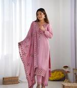 Party Wear Look Suit Set New Arrival Stylish Suit Set With Dupatta