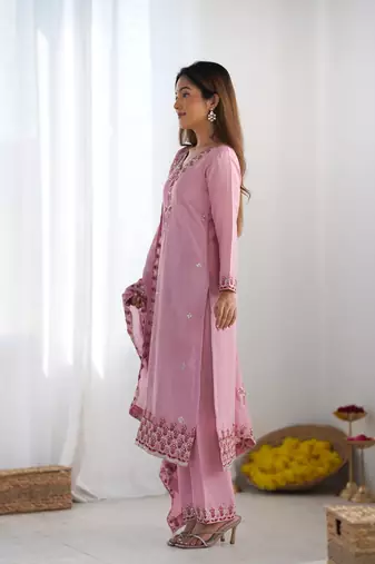 Party Wear Look Suit Set New Arrival Stylish Suit Set With Dupatta