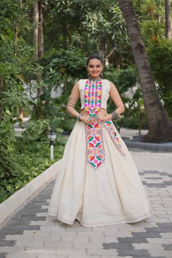 Off White Kora Cotton Kutchi Gamthi Work Blouse With Flared Lehenga