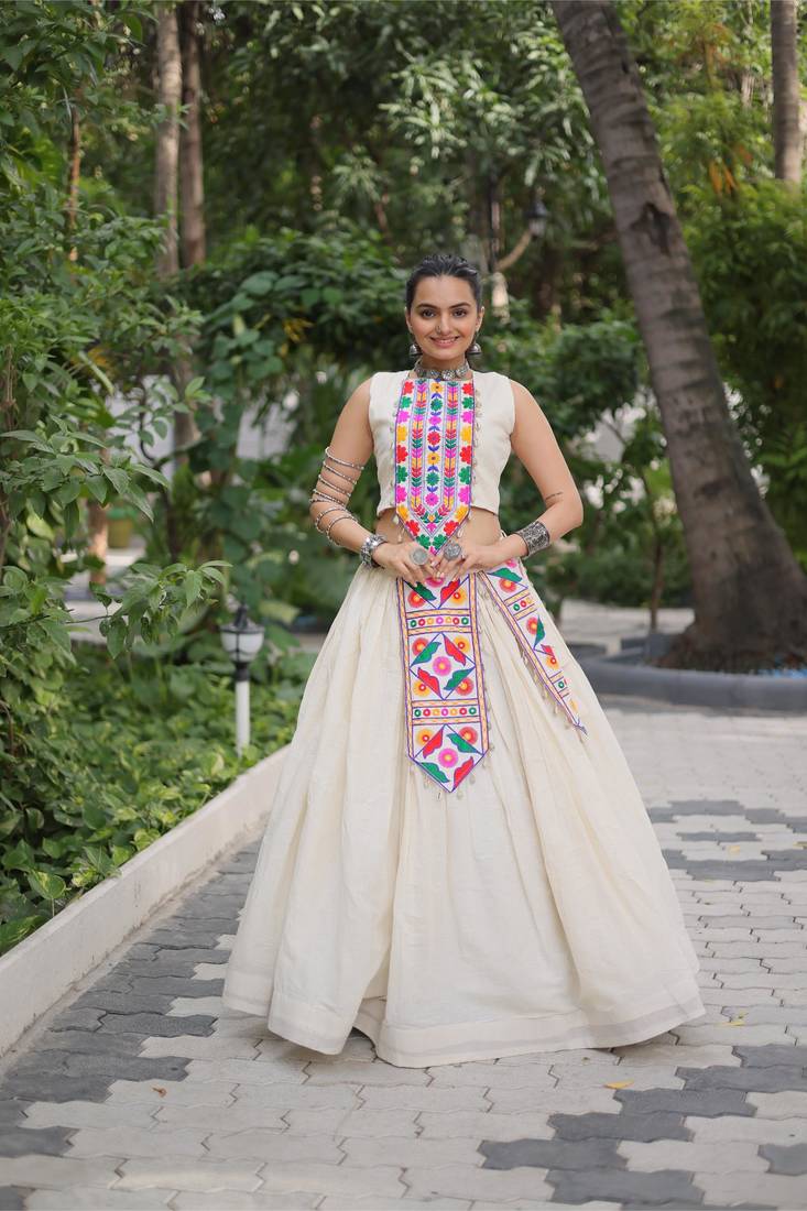 Off White Kora Cotton Kutchi Gamthi Work Blouse With Flared Lehenga