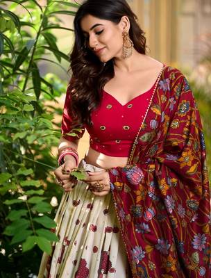 Floral kalamkari Print Lehenga set. 2