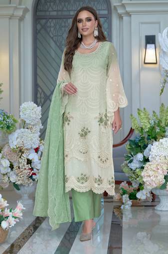 Kaynat fern green embroidered blended kurta sets