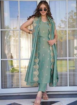 Pastel Green Embroidered Ethnic Suit 1