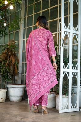Blush pink floral printed cotton suit set 2