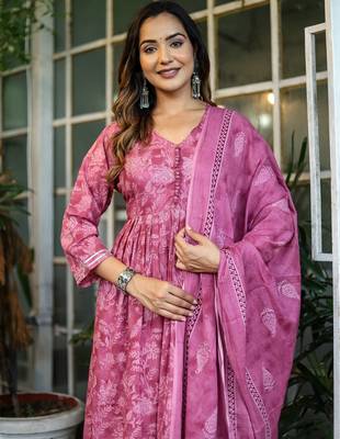 Blush pink floral printed cotton suit set 3