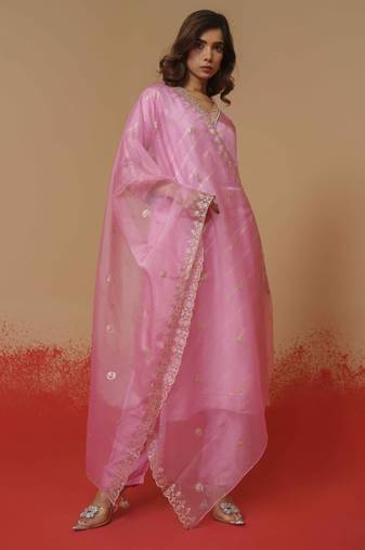 Tashvika blush pink embroidered cotton silk kurta sets