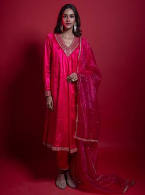 Pink embroidered silk kurta set  1